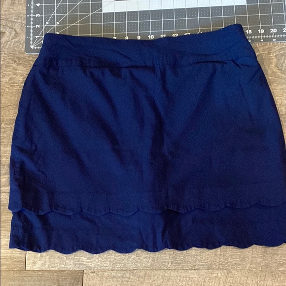 Crown & Ivy Women’s Deep Navy Blue Scalloped Mini Skort Hem Elastic pull on 12 - Picture 5 of 11